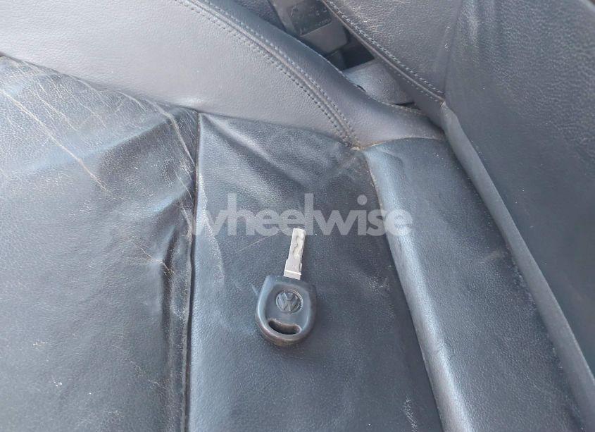 Photo 11 of 2010 Volkswagen Gti 2-DOOR (VIN WVWEV7AJ4AW394267)