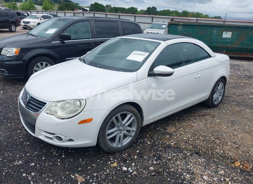 Photo 2 of 2009 Volkswagen Eos LUX (VIN WVWFA71F19V013973)
