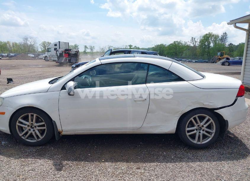 Photo 14 of 2008 Volkswagen Eos LUX (VIN WVWFA71F88V018635)