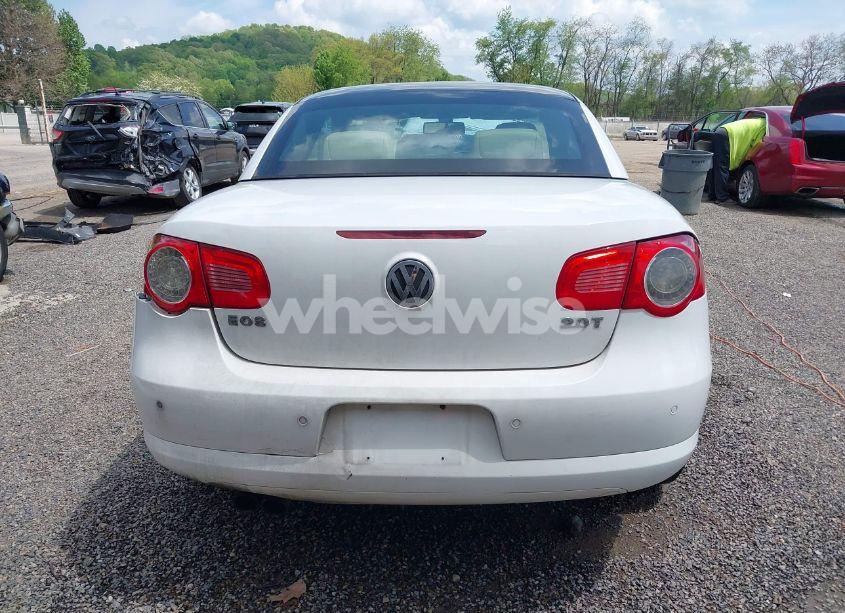 Photo 16 of 2008 Volkswagen Eos LUX (VIN WVWFA71F88V018635)