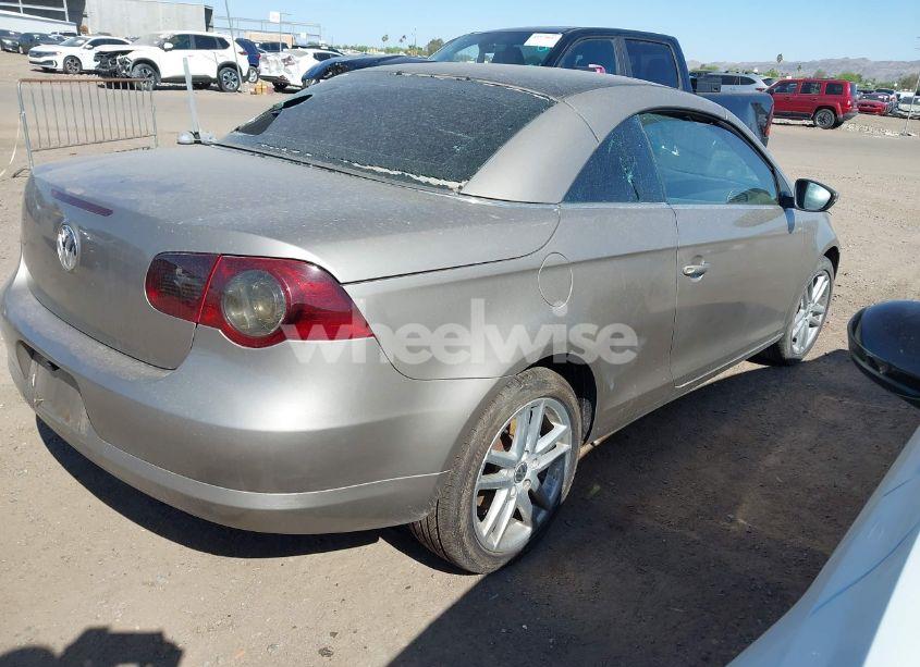 Photo 4 of 2009 Volkswagen Eos LUX (VIN WVWFA71FX9V024731)