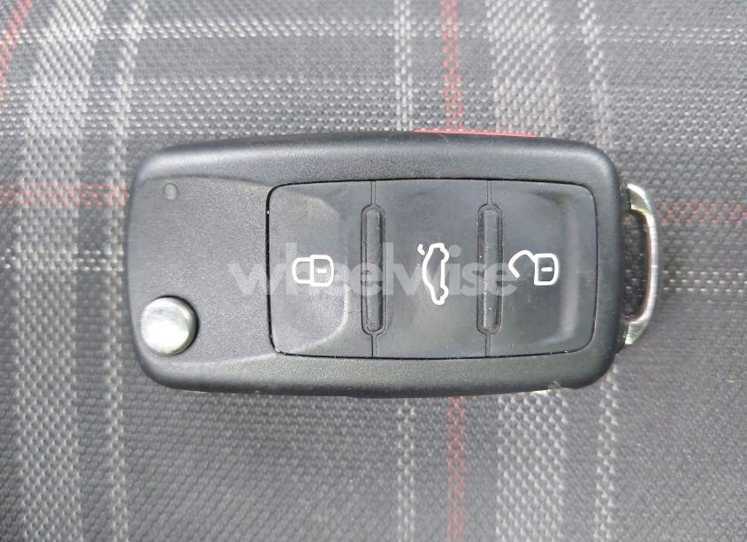 Photo 11 of 2013 Volkswagen Gti 2-DOOR (VIN WVWFD7AJ3DW126502)