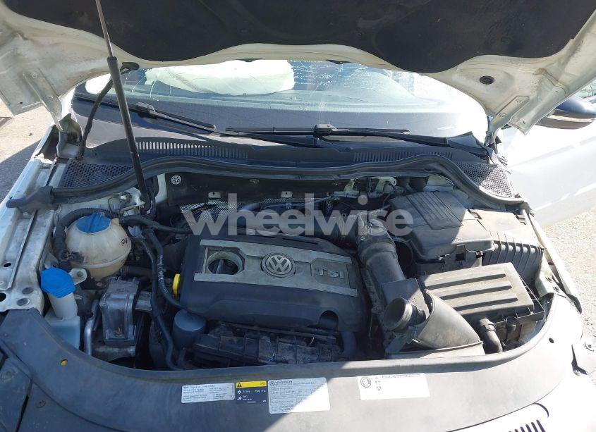 Photo 10 of 2017 Volkswagen Cc 2.0T R-LINE EXECUTIVE (VIN WVWFP7AN7HE502219)