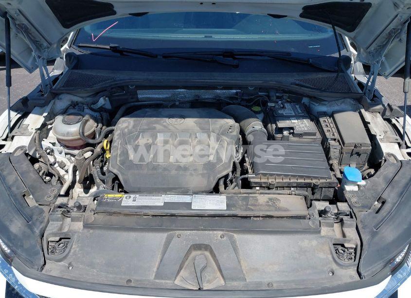 Photo 10 of 2019 Volkswagen Arteon 2.0T SE R-LINE (VIN WVWFR7AN3KE027315)