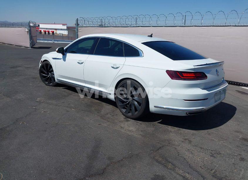 Photo 3 of 2019 Volkswagen Arteon 2.0T SE R-LINE (VIN WVWFR7AN3KE027315)