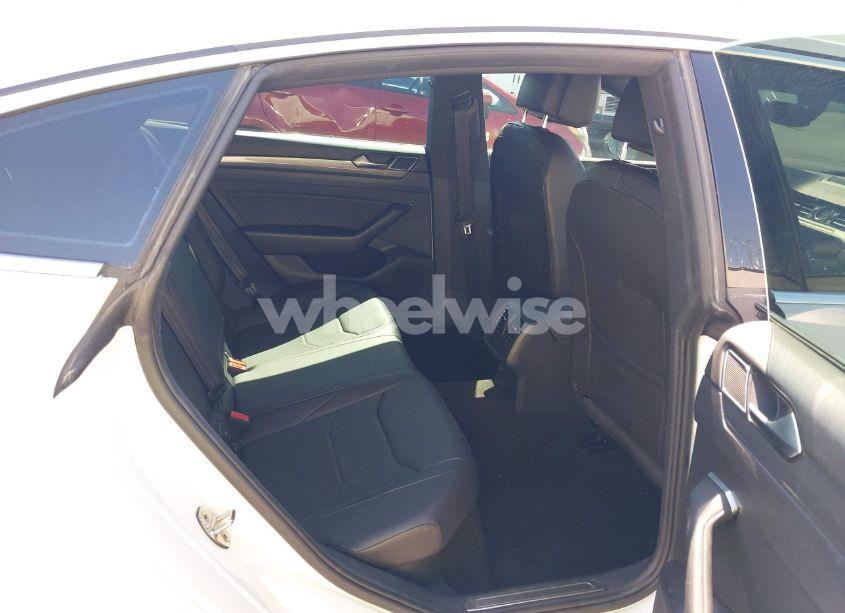 Photo 8 of 2019 Volkswagen Arteon 2.0T SE R-LINE (VIN WVWFR7AN3KE027315)