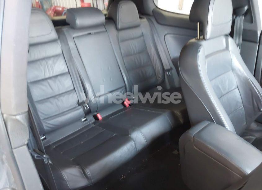 Photo 8 of 2009 Volkswagen Gti 2-DOOR (VIN WVWFV71K99W140613)