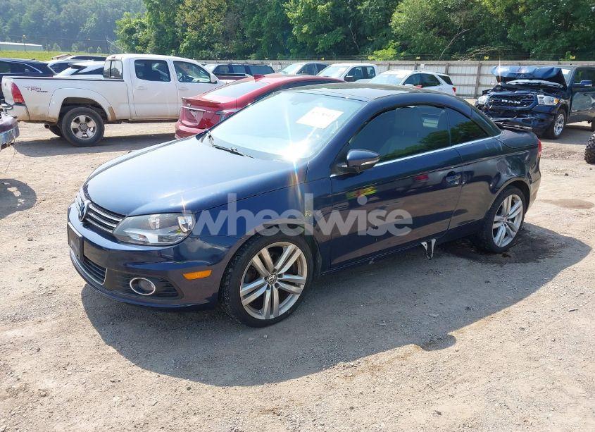 Photo 2 of 2012 Volkswagen Eos EXECUTIVE (VIN WVWFW7AH6CV002719)