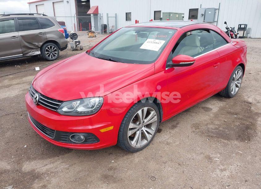 Photo 2 of 2013 Volkswagen Eos LUX (VIN WVWFW8AH5DV003044)
