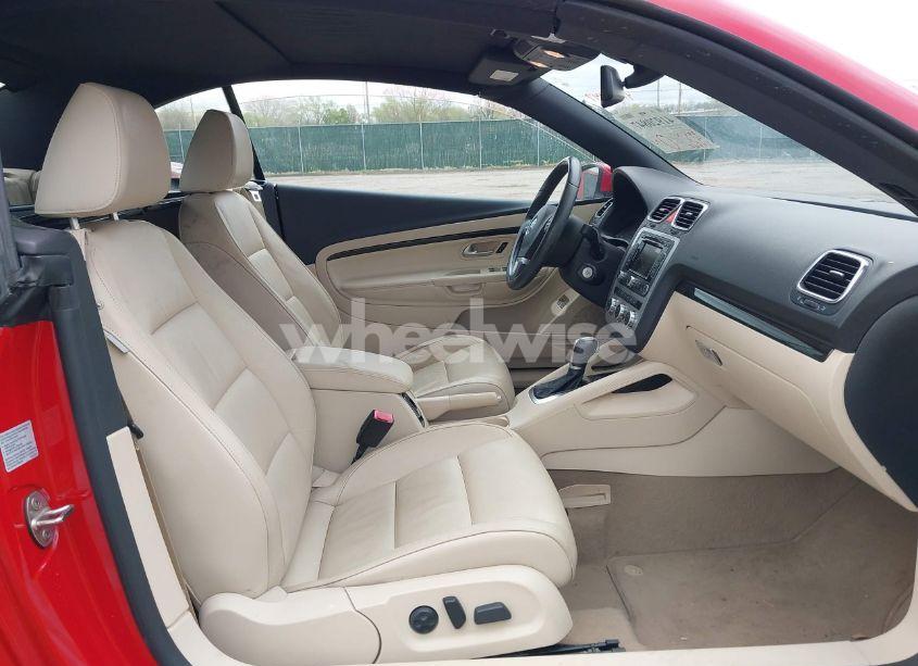 Photo 5 of 2013 Volkswagen Eos LUX (VIN WVWFW8AH5DV003044)