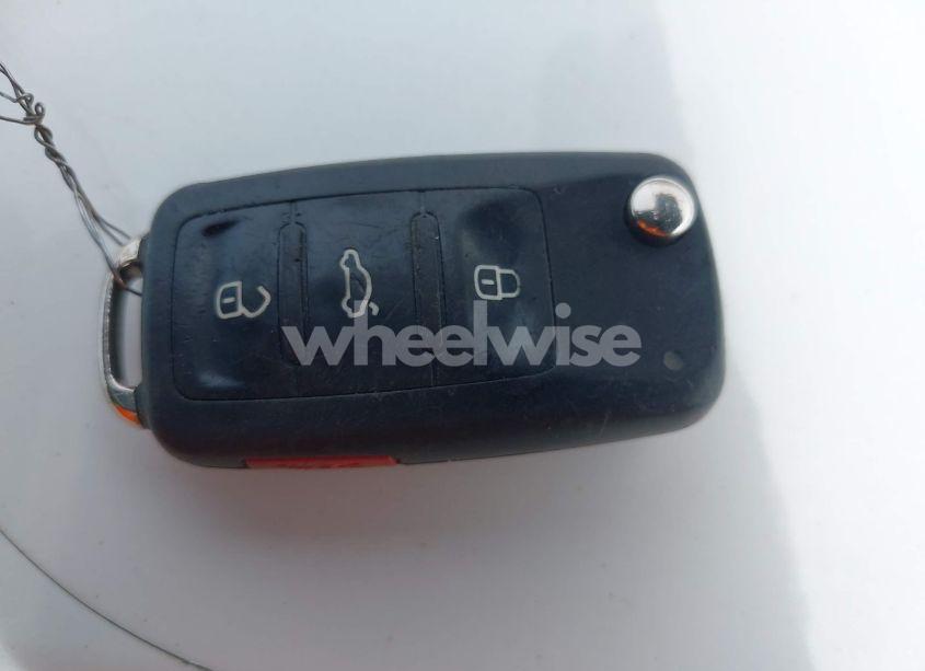 Photo 11 of 2013 Volkswagen Eos LUX (VIN WVWFW8AH7DV004132)