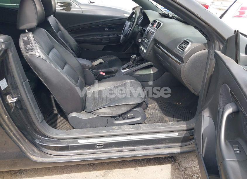 Photo 5 of 2013 Volkswagen Eos LUX (VIN WVWFW8AH7DV004132)