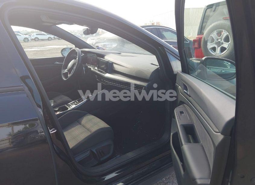 Photo 5 of 2024 Volkswagen Golf GTI 2.0T S (VIN WVWGA7CD7RW219356)