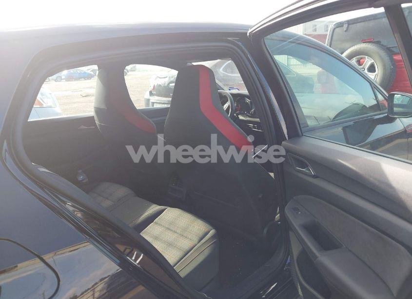 Photo 8 of 2024 Volkswagen Golf GTI 2.0T S (VIN WVWGA7CD7RW219356)