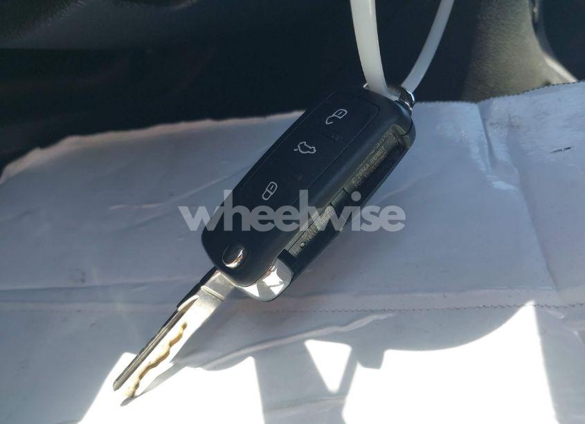 Photo 11 of 2012 Volkswagen Gti 4-DOOR (VIN WVWGD7AJ3CW103062)