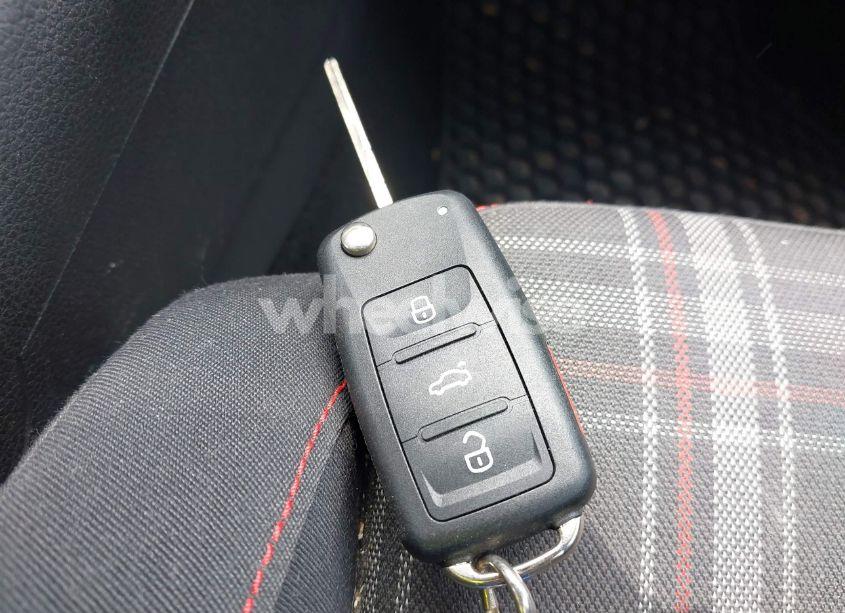 Photo 11 of 2010 Volkswagen Gti 4-DOOR (VIN WVWGV7AJ1AW264214)