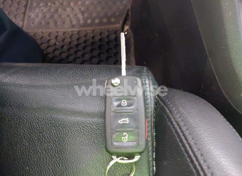 Photo 11 of 2012 Volkswagen Gti 4-DOOR AUTOBAHN (VIN WVWHD7AJ7CW086898)