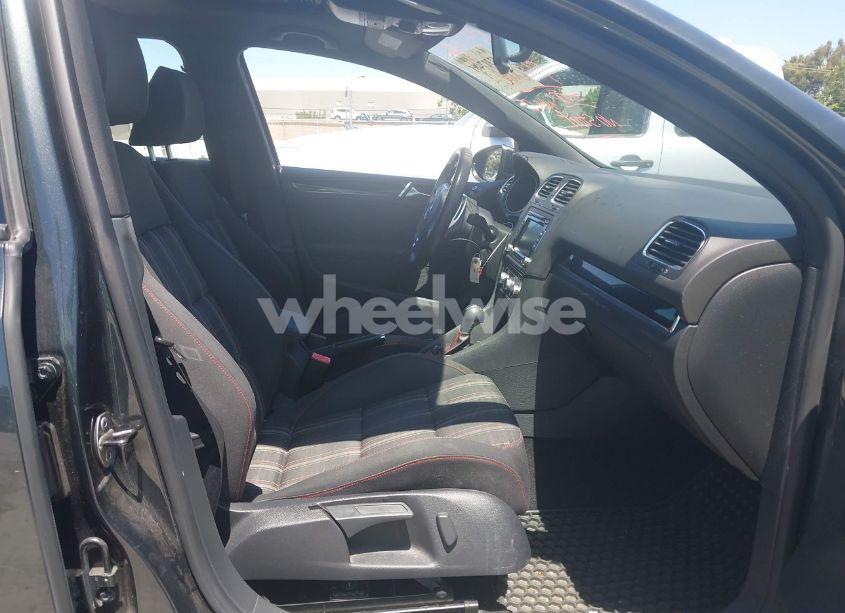 Photo 5 of 2010 Volkswagen Gti 4-DOOR (VIN WVWHD9AJ0AW283372)