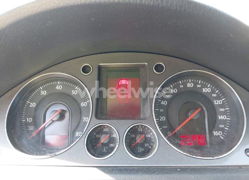 Photo 7 of 2008 Volkswagen Passat TURBO (VIN WVWJK73C08E103298)