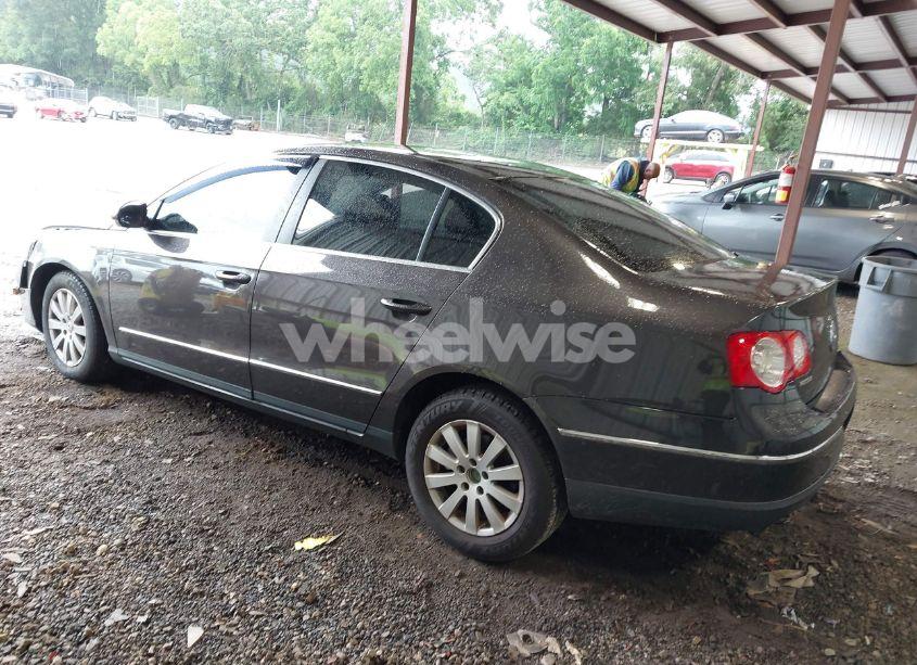 Photo 3 of 2008 Volkswagen Passat TURBO (VIN WVWJK73C08E215891)