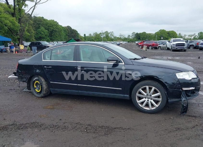 Photo 13 of 2010 Volkswagen Passat KOMFORT (VIN WVWJM7AN6AE154387)