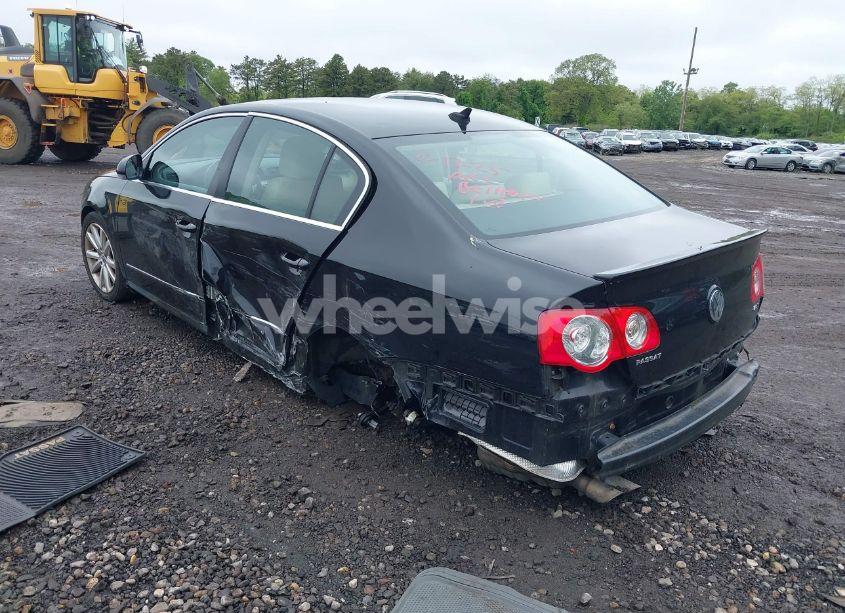 Photo 3 of 2010 Volkswagen Passat KOMFORT (VIN WVWJM7AN6AE154387)