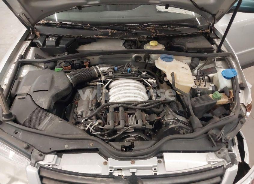 Photo 10 of 2001 Volkswagen Passat GLX (VIN WVWLH63BX1E033291)