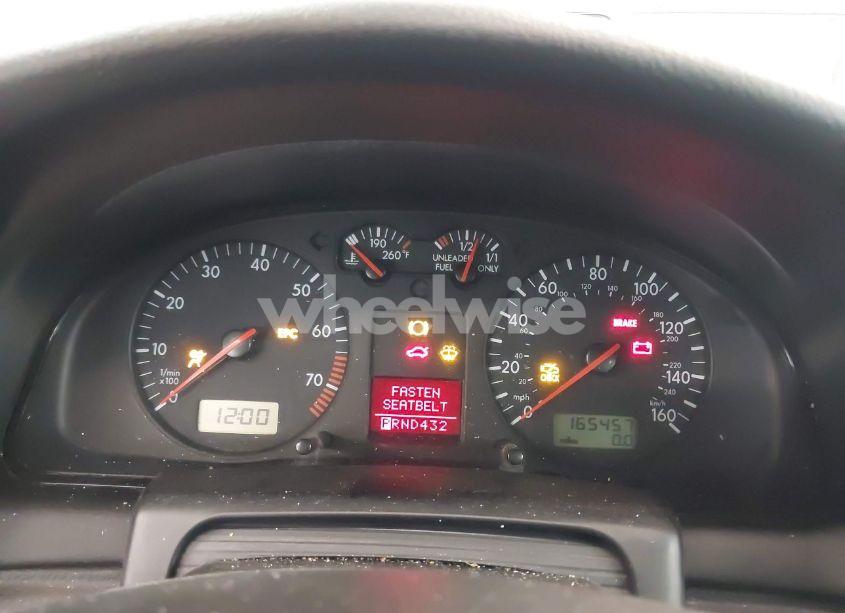 Photo 7 of 2001 Volkswagen Passat GLX (VIN WVWLH63BX1E033291)