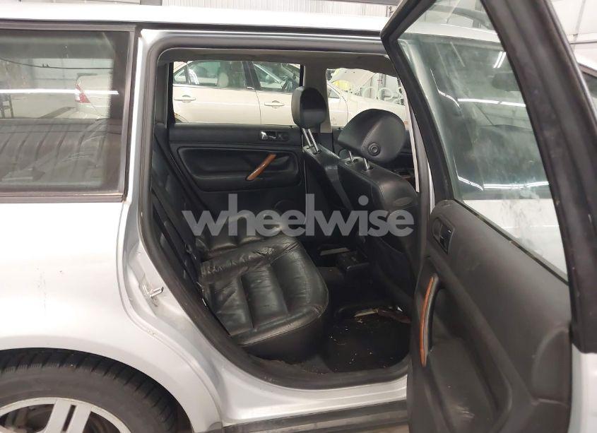 Photo 8 of 2001 Volkswagen Passat GLX (VIN WVWLH63BX1E033291)