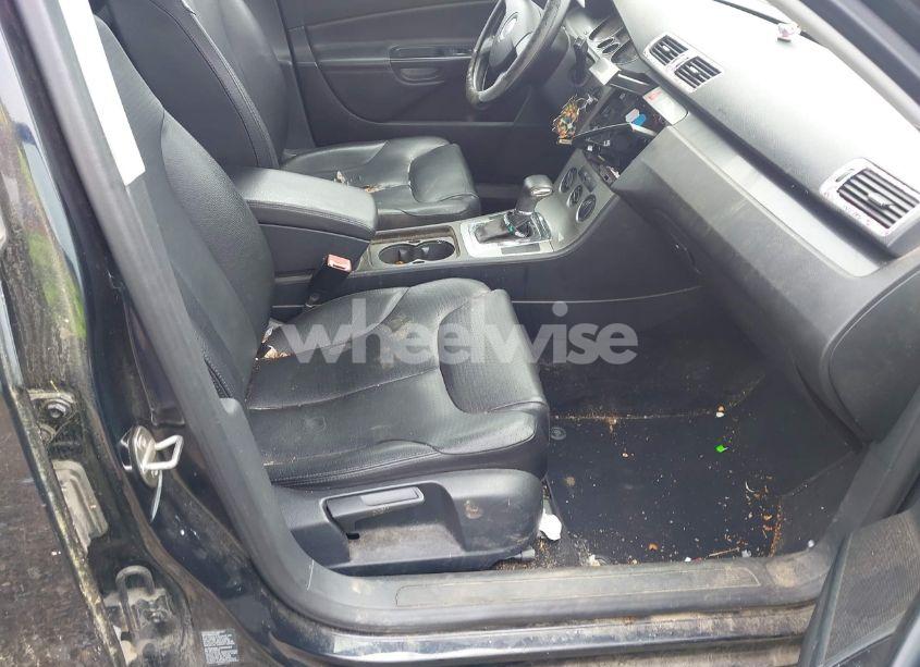 Photo 5 of 2007 Volkswagen Passat 2.0T (VIN WVWLK73C87E005532)