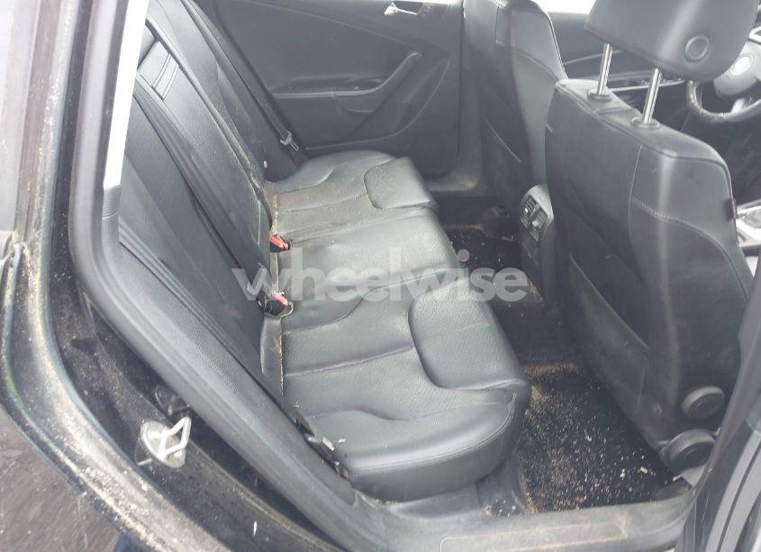 Photo 8 of 2007 Volkswagen Passat 2.0T (VIN WVWLK73C87E005532)