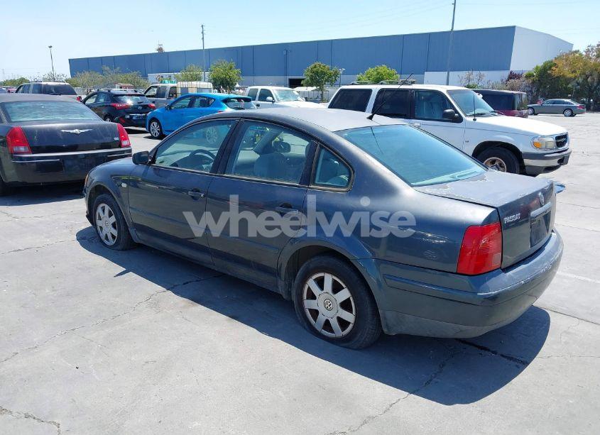 Photo 3 of 2000 Volkswagen Passat GLS V6 (VIN WVWMD23B9YP213188)