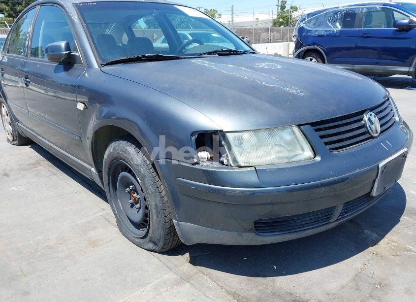 Photo 6 of 2000 Volkswagen Passat GLS V6 (VIN WVWMD23B9YP213188)