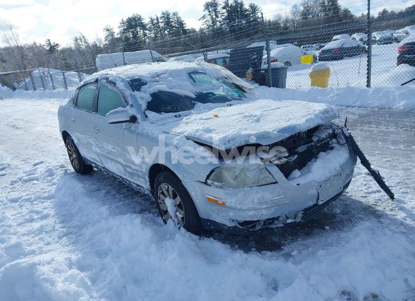 2003 Volkswagen Passat GL (VIN WVWMD63B23P440805) main photo