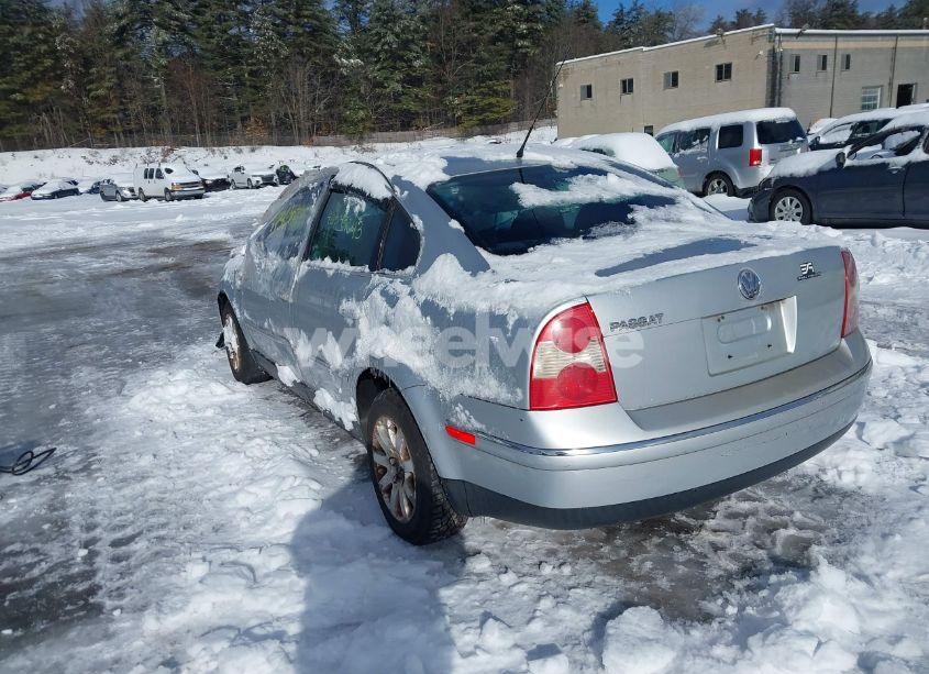 Photo 3 of 2003 Volkswagen Passat GL (VIN WVWMD63B23P440805)