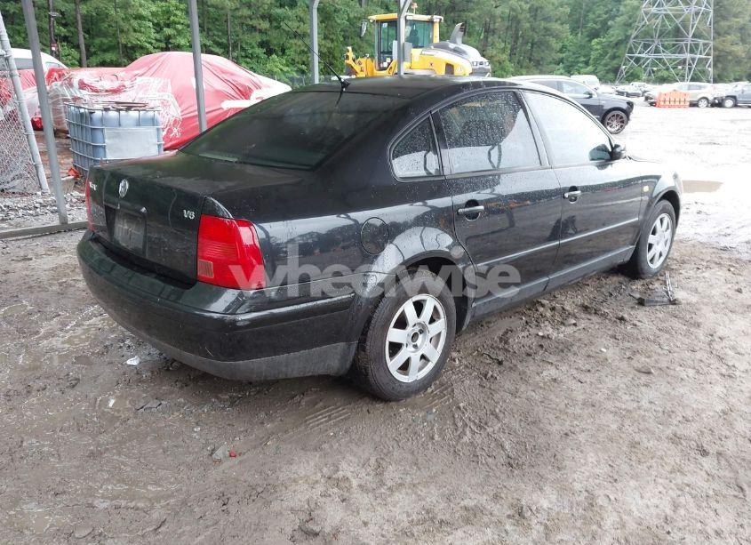 Photo 4 of 1999 Volkswagen Passat GLS V6 (VIN WVWMD63B2XE351611)