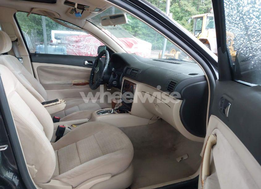 Photo 5 of 1999 Volkswagen Passat GLS V6 (VIN WVWMD63B2XE351611)