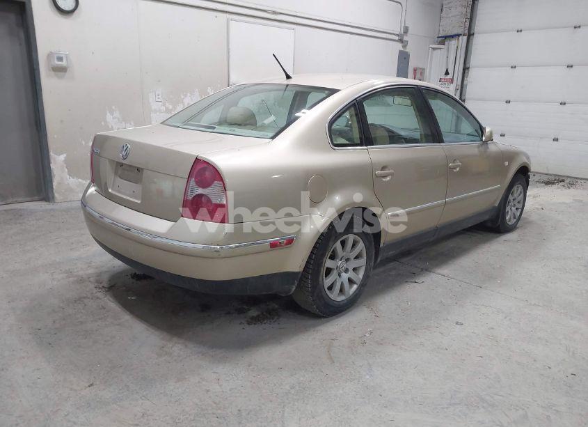 Photo 4 of 2002 Volkswagen Passat GLS (VIN WVWPD63B32P116239)