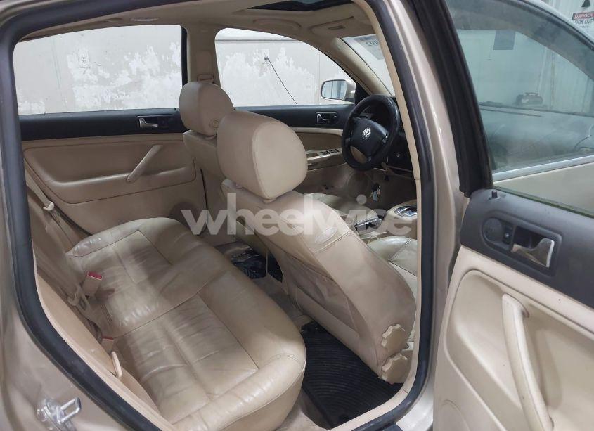 Photo 8 of 2002 Volkswagen Passat GLS (VIN WVWPD63B32P116239)