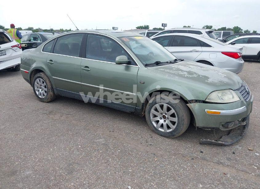 2003 Volkswagen Passat GLS (VIN WVWPD63B43E004420) main photo