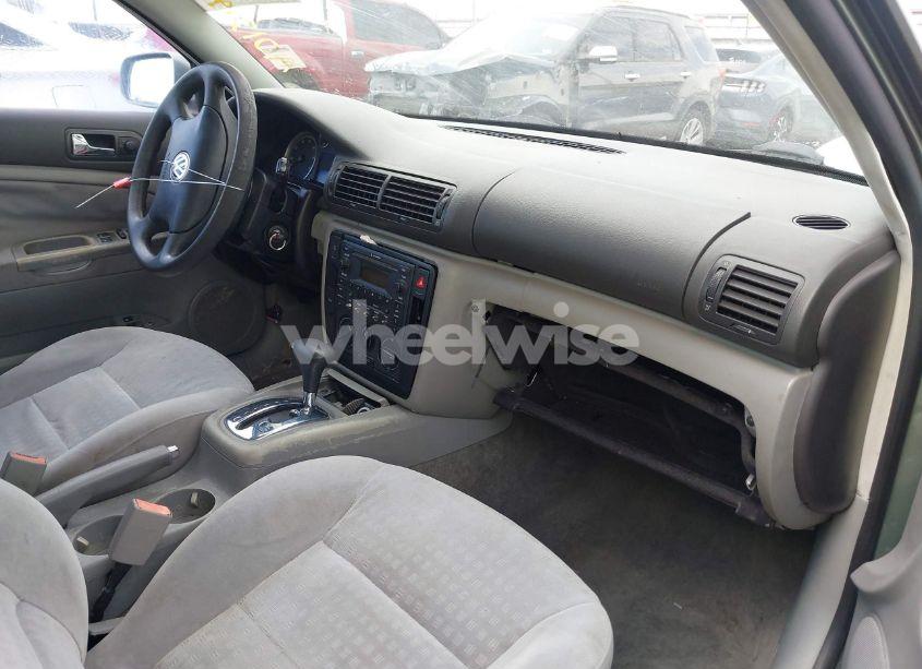 Photo 5 of 2003 Volkswagen Passat GLS (VIN WVWPD63B43E004420)