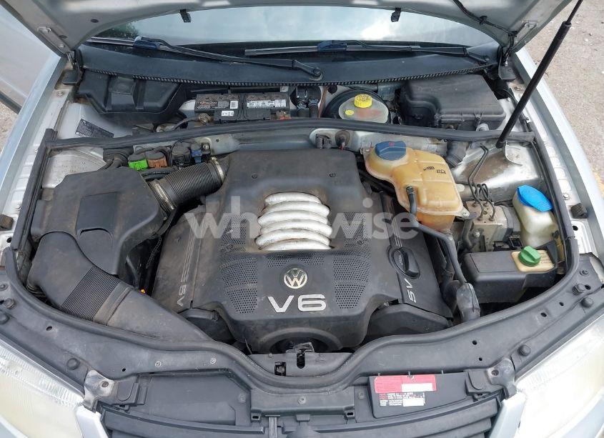 Photo 10 of 1999 Volkswagen Passat GLX (VIN WVWPD63B4XE505023)