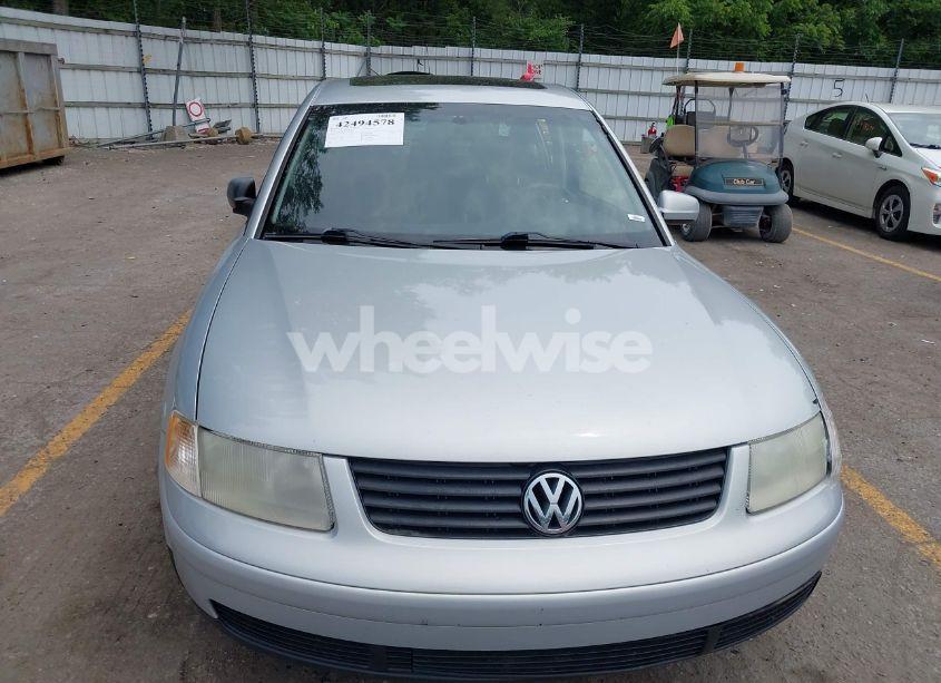 Photo 12 of 1999 Volkswagen Passat GLX (VIN WVWPD63B4XE505023)