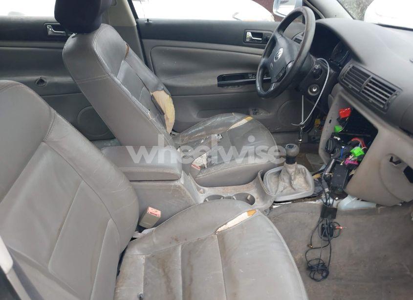 Photo 5 of 2003 Volkswagen Passat GLS (VIN WVWPD63B63P037181)