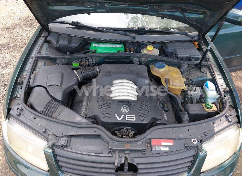 Photo 10 of 1999 Volkswagen Passat GLX (VIN WVWPD63B9XE507947)