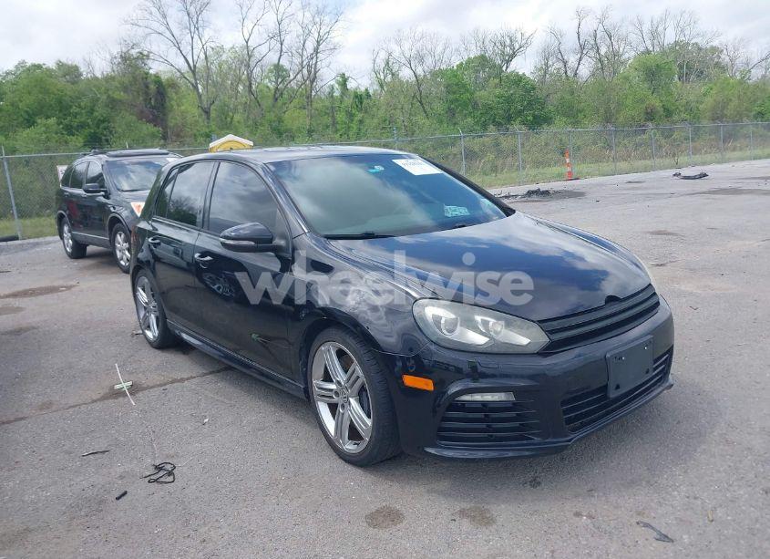 2013 Volkswagen Golf R 4-DOOR (VIN WVWPF7AJ0DW077807) main photo