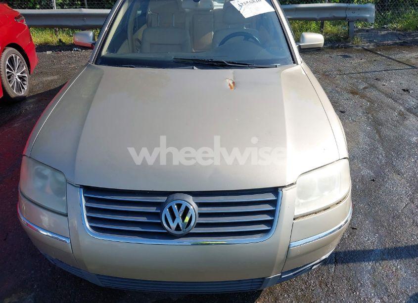 Photo 6 of 2002 Volkswagen Passat GLX (VIN WVWRH63B72P040909)