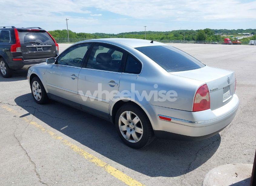 Photo 3 of 2003 Volkswagen Passat GLX (VIN WVWRH63B93P091717)