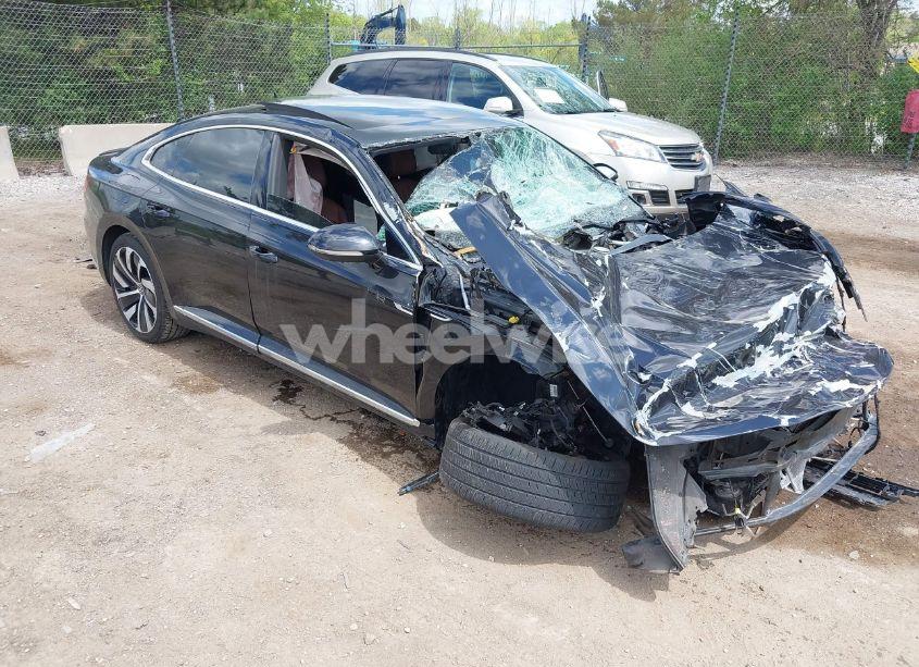 2021 Volkswagen Arteon 2.0T SEL R-LINE (VIN WVWSR7AN1ME005265) main photo