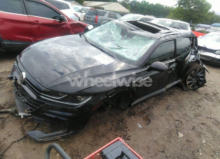 Photo 2 of 2019 Volkswagen Arteon 2.0T SEL R-LINE (VIN WVWSR7AN5KE006772)